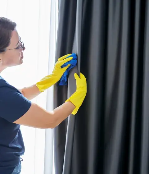 Curtain Cleaning in Gold Coast